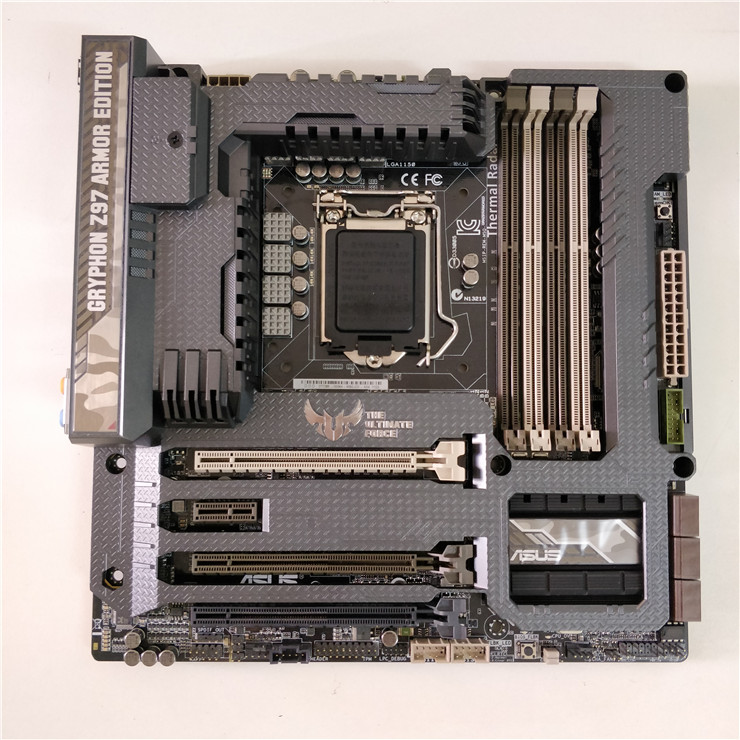 New ASUS GRYPHON Z97 ARMOR EDITION Intel Z97 LGA1150 HDMI DVI DP Motherboard